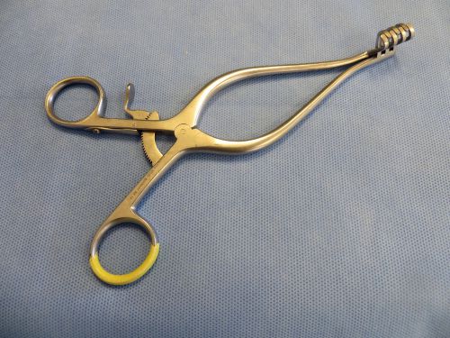 MEDICON Ref 24.22.21 Self-Retaining Retractor 8”, 3 x 4 prongs,20 mm deep, blunt