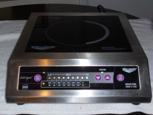 Vollrath model 6950020 Single Burner 1800W Countertop Induction Range - EXC!