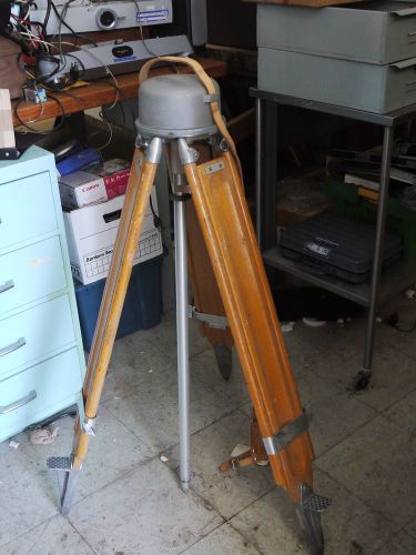 Vintage heavy duty KERN Switzerland surveyor tripod hardwood and aluminum