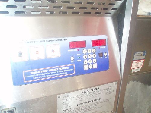 Gas broaster 1800 pressure fryer detroit chicken fryer w/ filtration system for sale