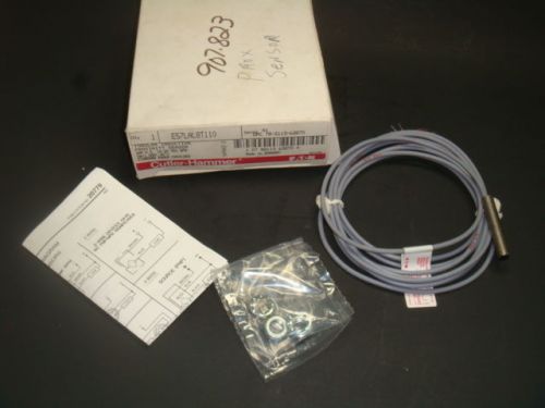 NEW CUTLER HAMMER TUBULAR INDUCTIVE PROXIMITY SENSOR, E57LAL8T110, NEW IN BOX