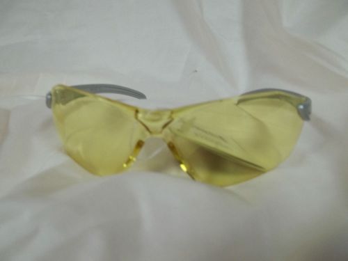 10083073 MSA SAFETY GLASSES SUN GLASSES NEW!