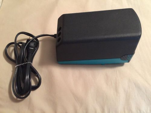 BOSTON ELECTRIC PENCIL SHARPENER MODEL 19 ~ MADE IN USA ~ BLACK &amp; TEAL