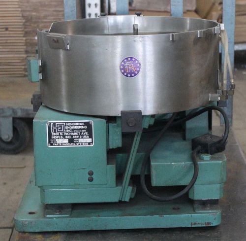 Hendricks Engineering vibrating parts handler 220v vibratory feeder WILL SHIP