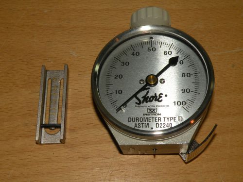 SHORE INSTRUMENT TYPE D2240 INSTRON DUROMETER W/ CALIBRATING BLOCK &amp; CASE