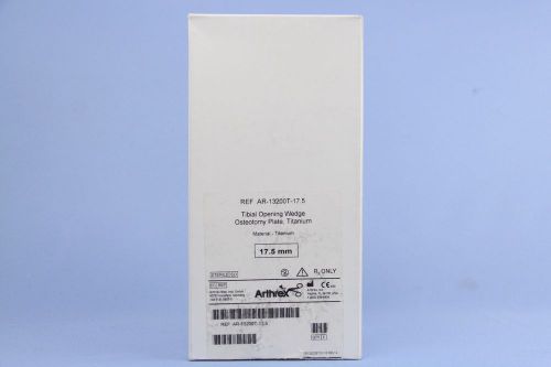 AR-13200T-17.5: Arthrex Tibial Opening Wedge Osteotomy Plate 17.5mm (x)