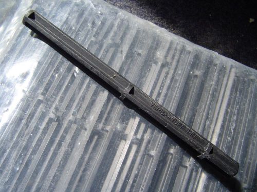 New Versa Tuff Pins Retaining Wall Systems bag of 100 Wall Brick Pins Black