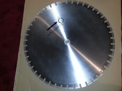 DIAMOND CONCRETE / ASPHALT SAW BLADE 30 inch