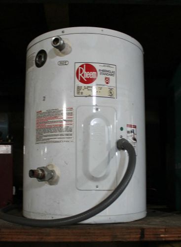 RHEEMGLAS STANDARD RHEEM WATER HEATER 15 GALLON 81VP158 (8367)