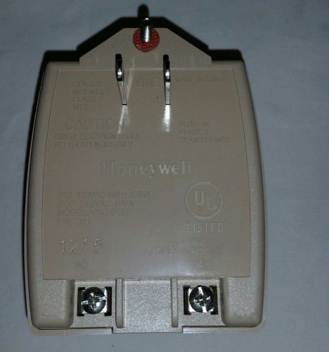 **NEW** Honeywell Ademco 1361 16.5VAC 40VA Plug-In Transformer Security Alarm