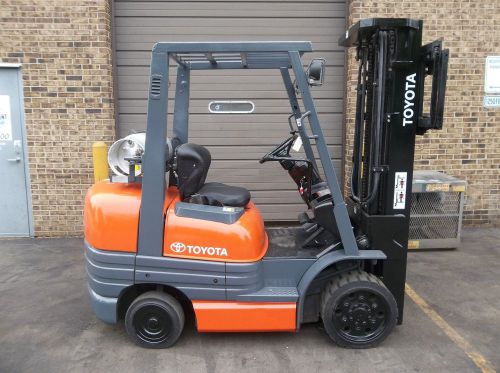 Forklift (23285) toyota 42-6fgcu30, 6000 lbs capacity, tripe mast for sale