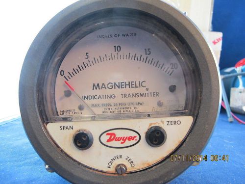 Dwyer 605-20 Differential pressure indicating transmitter, range 0-20&#034; w.c