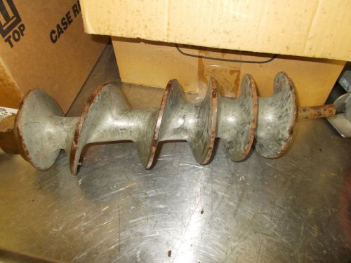 HOBART 4052 GRINDER AUGER GOOD SHAPE, THIS IS FOR A NUMBER 52 PLATE GRINDER.