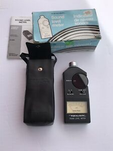 Vintage Realistic Sound Level Meter No 33-2050 Radio Shack With Manual And Case