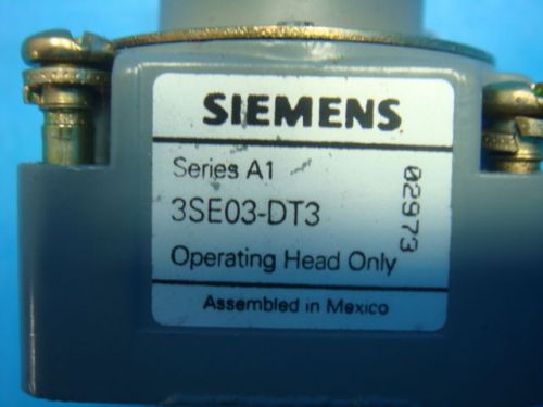 New SIEMENS 3SE03-DT3, PUSH ROLLER TOP LIMIT SWITCH,New