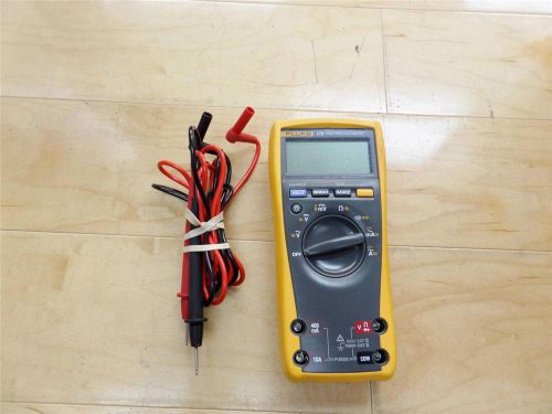 FLUKE 179 TRUE RMS Digital Multimeter with Temperature Probe - MINT