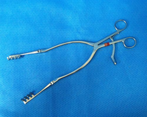 V. Mueller SU3190 Beckman Goiter Retractor 4x4 Sharp Prongs