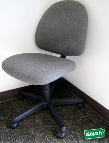 ERGONOMIC COMFORT DESIGN ECD ADJUSTABLE PADDED OFFICE CHAIR GRAY W/ WHEELS