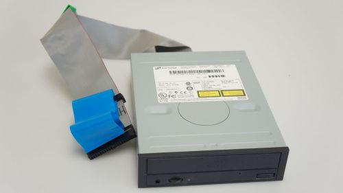 HL Data Storage GCE-8160B CD-R/RW IDE Optical Drive 04K729 4K729