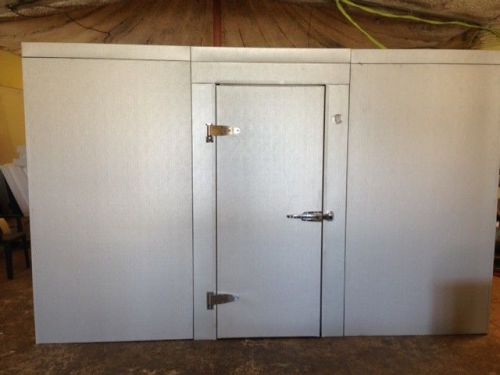 6 X 8 X 7&#039; 8&#039;&#039; WALK IN FREEZER