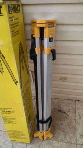 Dewalt DW0736 Construction Tripod