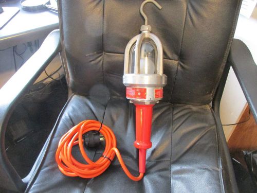 Daniel Woodhead Hazardous Location Hand Lamp 110 volt 15&#034; cord #61430 NEMA 4X