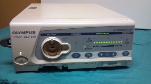 Olympus CLV-S40 VISERA Endoscopy light source 300 watt Xenon