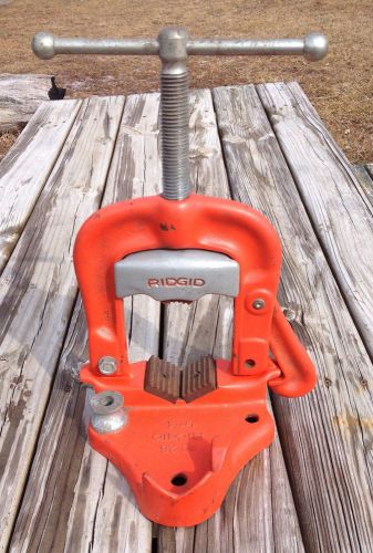 Ridgid 25 1/8&#034;-4&#034; bench yoke vise (40100) for sale