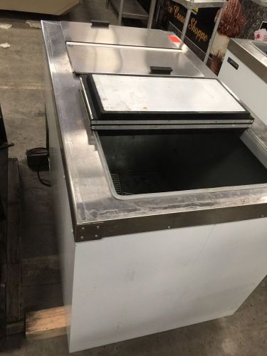 Master-Bilt  Flip Top Dipping Cabinet Freezer