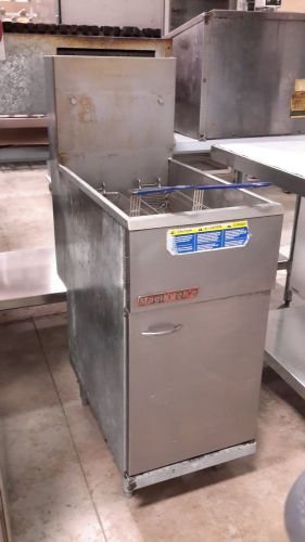 Used Magikitch&#039;n MK42 SM 40lbs Nat. Gas Fryer