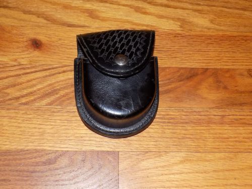 Gould Goodrich Law Enforcement Belt  Dual Handcuff Holster Case B596W