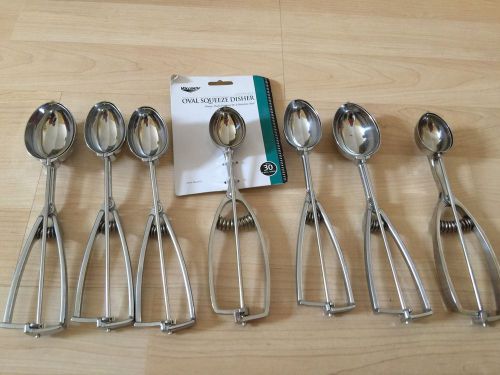 7 Vollrath 47172 Size 30 Squeeze Disher Scoop