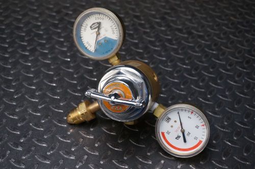 Union carbide purox r-2051 regulator &amp; gauges 3500 / 30 psi for sale