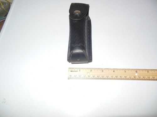 Galls Gear G4131 4W Defense Spray / Flashlight Case Police Basketweave