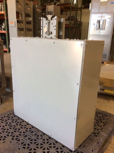 Square D I Line Busway Tap Box AF2308GETBMB 800 Amp 600 Volt 3 Phase 3 Wire