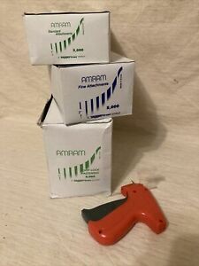 Tag Gun - Avery Dennison Mark III Pistol Grip With Extra Boxes of Plastic Fasten
