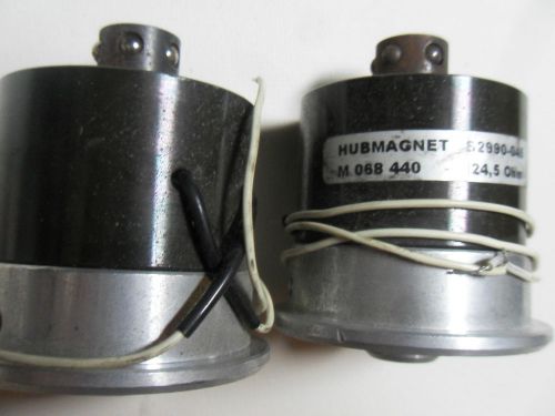 (Q5-5) 2 NEW HUBMAGNET M 068 440 S2990-045 ROTARY SOLENOID