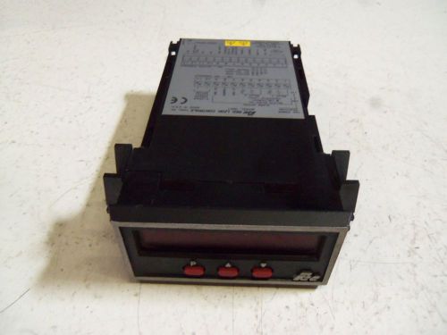 RED LION CONTROLS IMD10060 DIGITAL PANEL METER *USED*