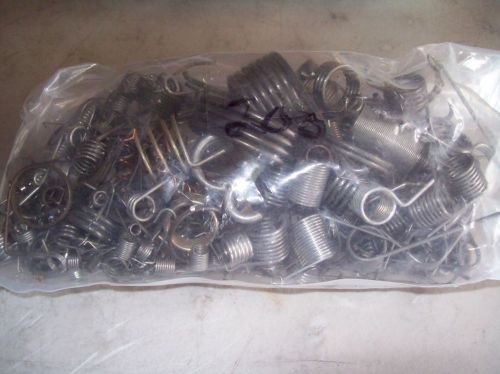 HUGE TORSION SPRING LOT T4  LIGHT / HEAVY DUTY    200 PCS. MIXED