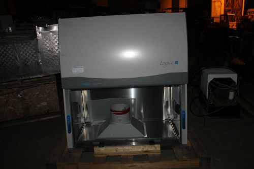 Labconco logic class ii type b2 49&#034; wide fume hood nice with digital control for sale