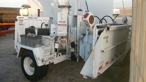 Chipper - brush bandit model 250xp - $22,000 for sale