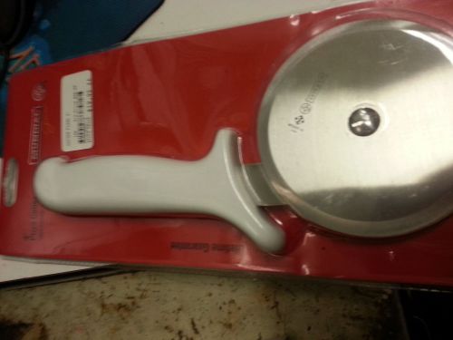 4 inch pizza cutter