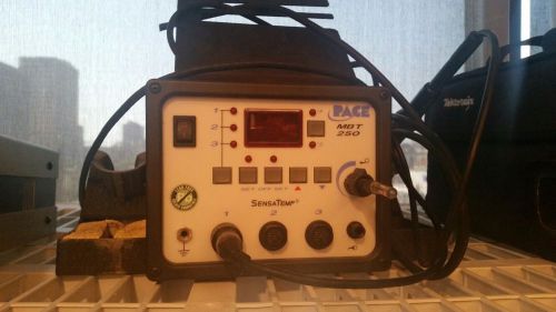 PACE MBT 250 soldering Station