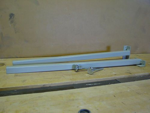 TABLE SAW EXTENISON LEGS - NEW