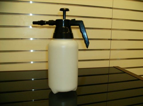 1.5 Liter Hand Pump Sprayer for Carpet &amp; Upholstery Cleaning