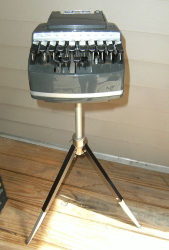 STENOGRAPH Standard Model, vntg., Hardshell case &amp; Tripod.  Skokie, Ill.