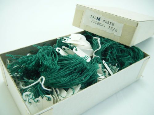 1000 PRE STRUNG JEWELRY TAGS 6 MM X 17 MM OR 1/4&#034; X 11/16&#034; GREEN COTTON THREAD