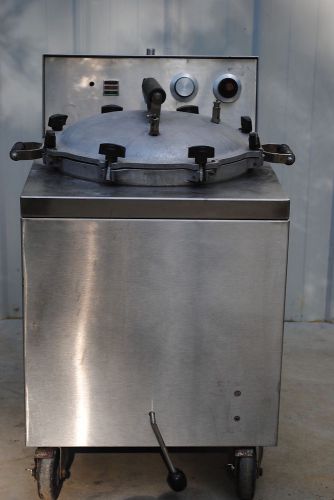 SMOKEAROMA CU300 COMMERCIAL PRESSURE SMOKER