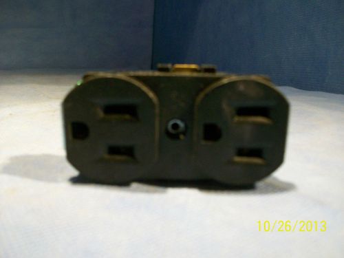 Rong Feng 15A 125v Receptacle Black ( Lot of 3 )