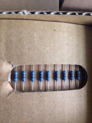 HUGE LOT RESISTORS, YAGEO Metal Film Resistor, 301R +- 1% 1/4W 5000PCS NOS